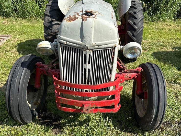 ford-8n-image-2
