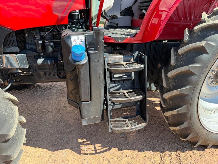 2016-case-ih-farmall-130a-image-11