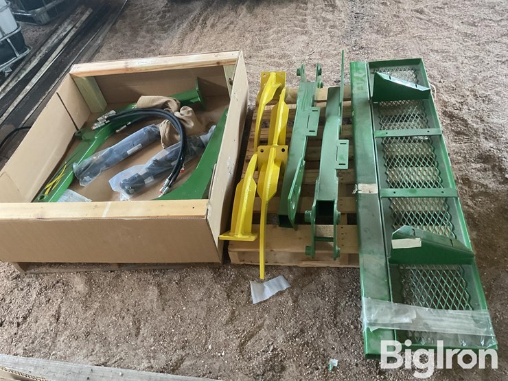 john-deere-148-image-14