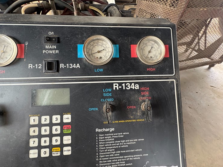#76-•-#26115-•-robinair-enviro-charge-dual-refridgerant-recovery-system-image-5