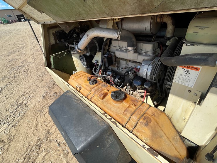 john-deere-4039-image-8