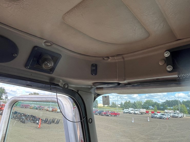 2012-international-9200i-image-30