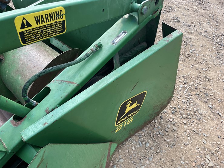 2016-john-deere-216-image-11