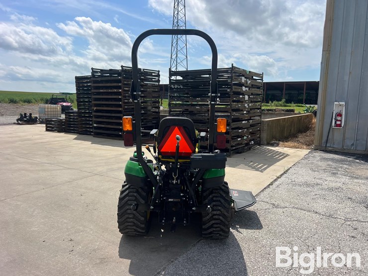 2016-john-deere-1025r-image-6