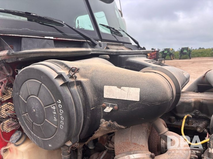 2004-ihc-9400i-dry-tender-truck-(gp11023,-unit-193)-image-75