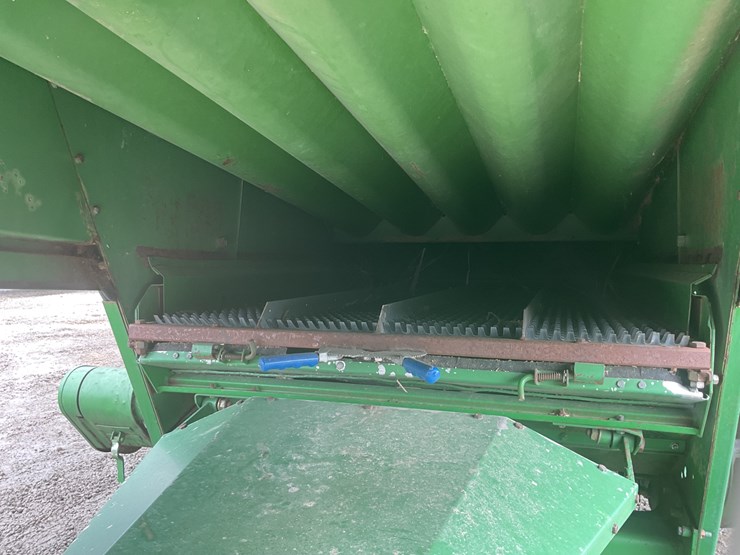 2016-john-deere-6620-titan-ii-image-4