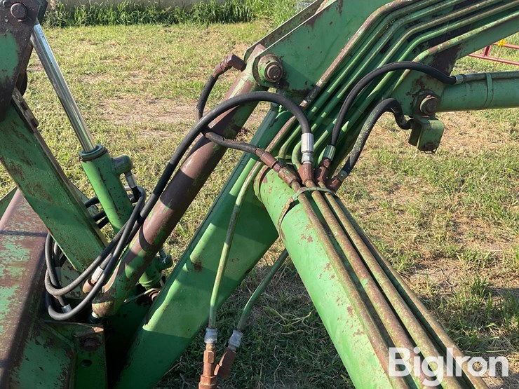 john-deere-168-image-15