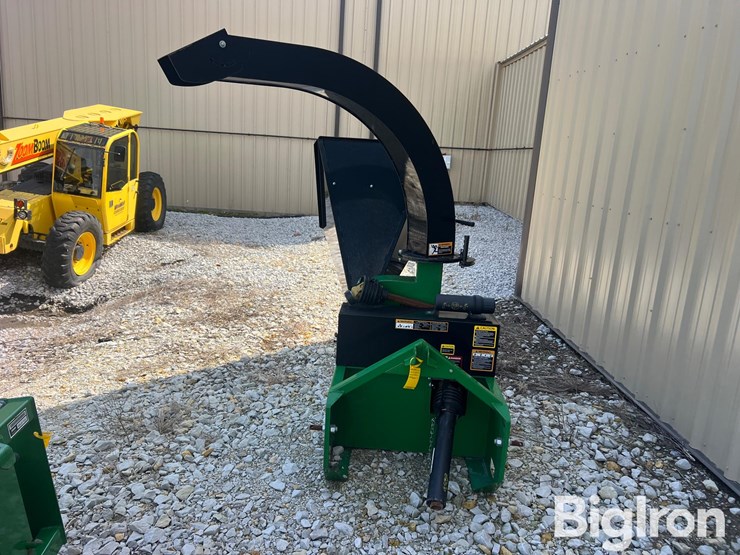 2009-frontier-wc1105-3-pt-wood-chipper-image-2