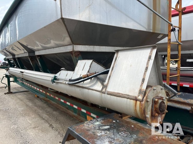 2015-b-b-dry-tender-trailer-(jn2633)-image-47