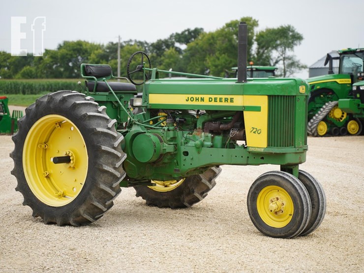 john-deere-720-image-3