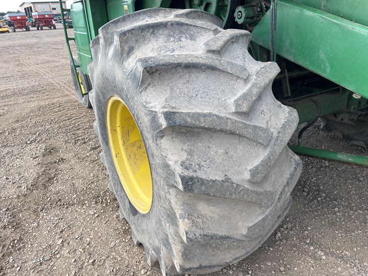 1988-john-deere-6620-image-8