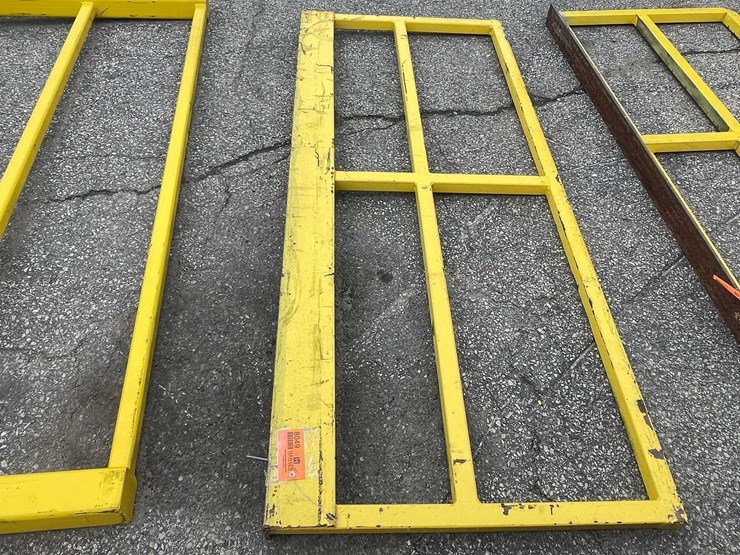#8049-•-heavy-duty-safety-guardrail-(o9)-image-3