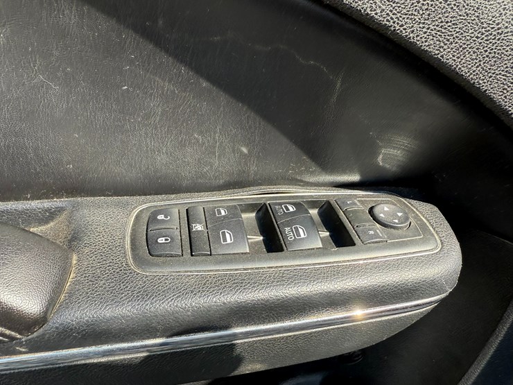 #10-•-#26540-•-2015-dodge-charger-sedan-vin:-2c3cdxat6fh125756-image-26