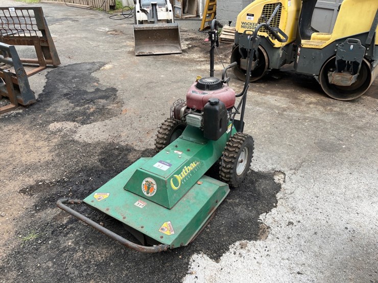 billy-goat-24"-gas-outback-brushcutter-image-4