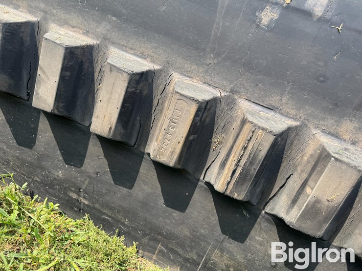 goodyear-30"-quad-track-track-image-14