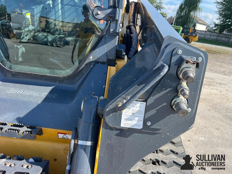 2022-deere-333g-image-12