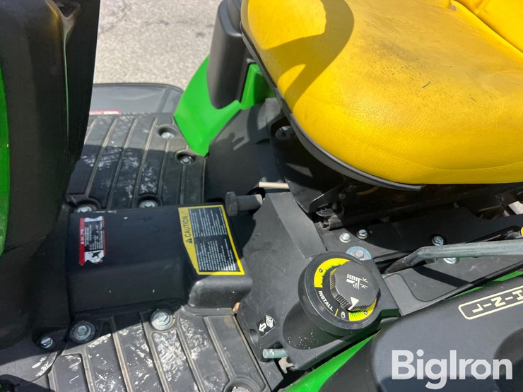 2016-john-deere-1025r-image-19