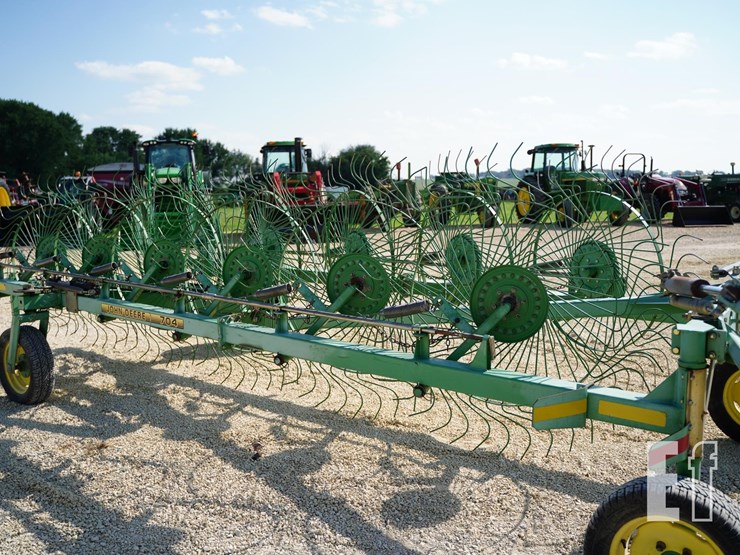 2001-john-deere-704-image-16