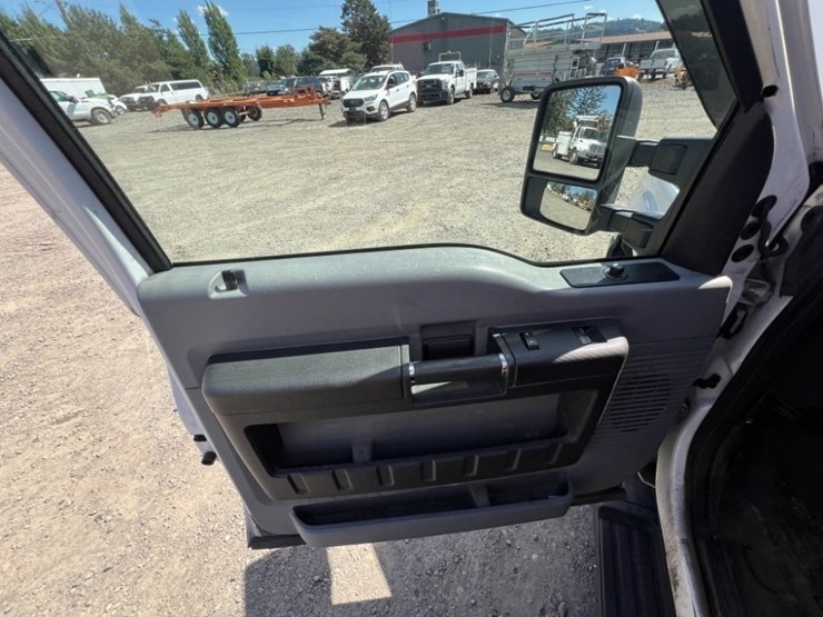 2015-ford-f350-image-24