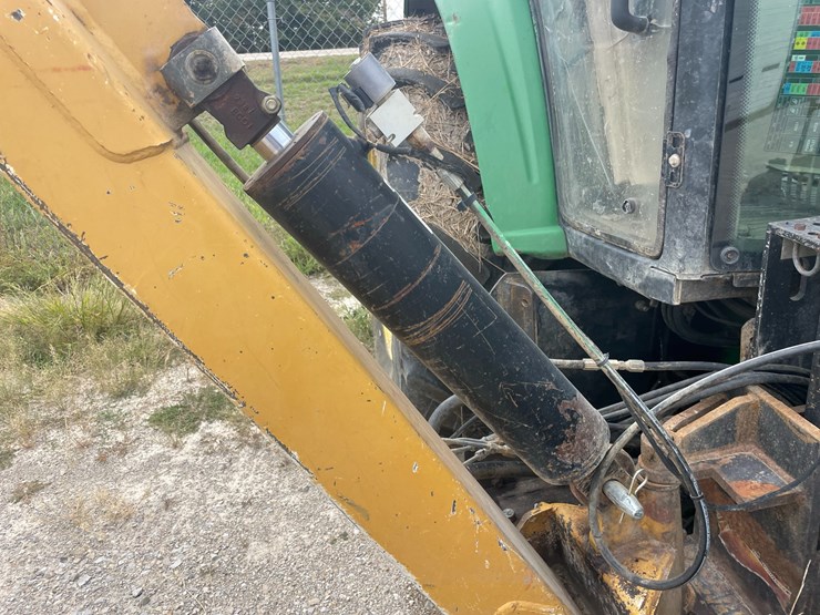 john-deere-6330-image-32