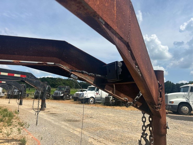6.5-x-20'-t/a-gooseneck-trailer-image-14