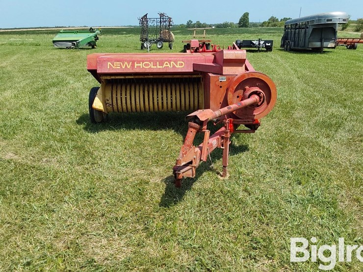 new-holland-273-image-2