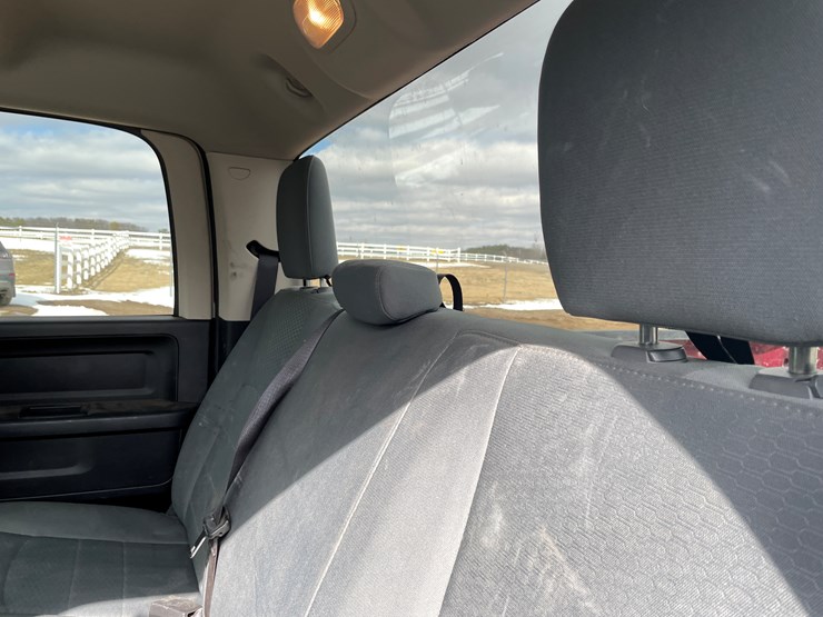 2017-dodge-ram-2500-image-33