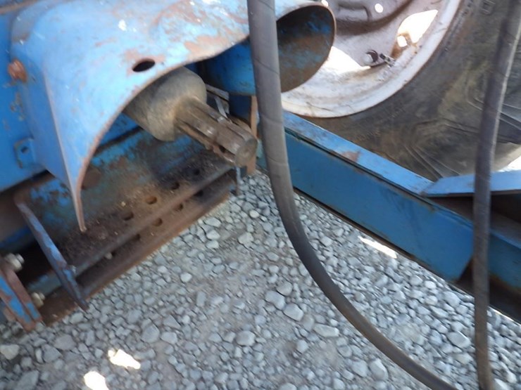 ford-2120-image-22