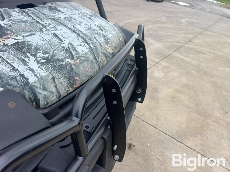 2017-john-deere-gator-image-15