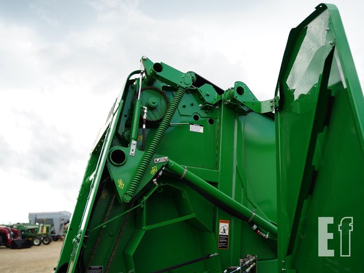 2023-john-deere-450m-image-27