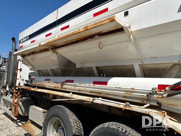 1995-freightliner-dry-tender-truck-(cp0609,-unit-2142)-image-23