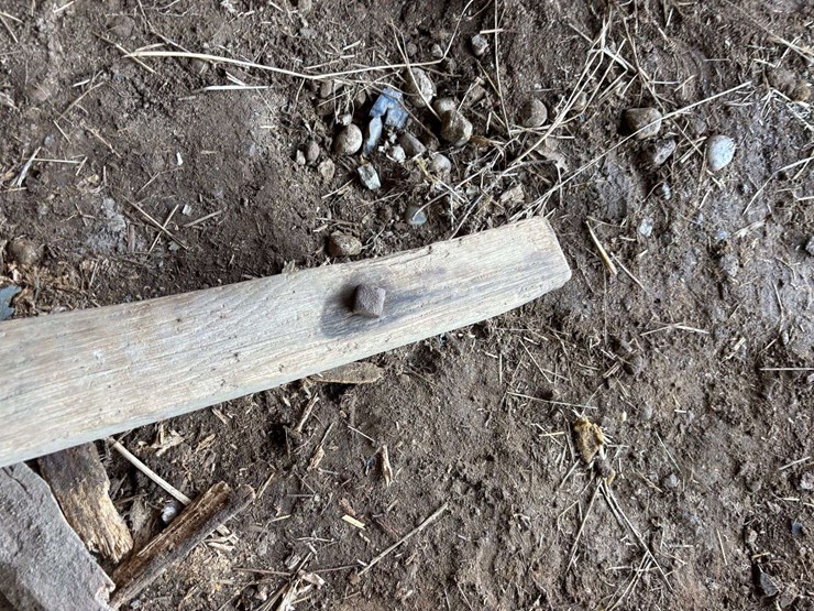 mailbox,-corn-hanger,-and-plow-beam-image-13