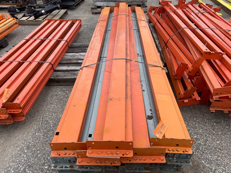 #8043-•-teardrop-pallet-racking-(o9)-image-1