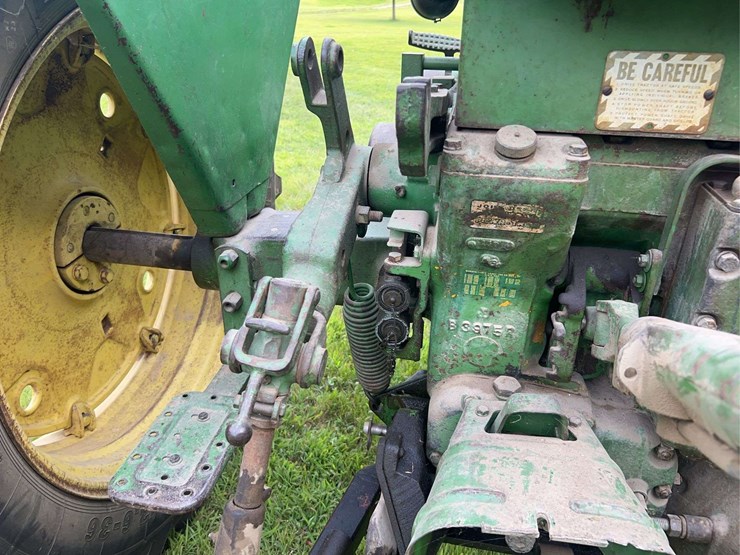 1958-john-deere-520-image-41