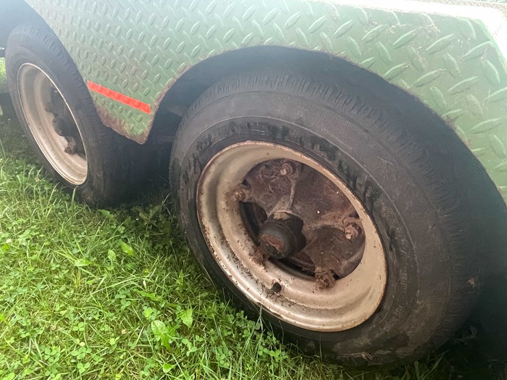 #6692-•-15'-dual-axle-trailer-image-7