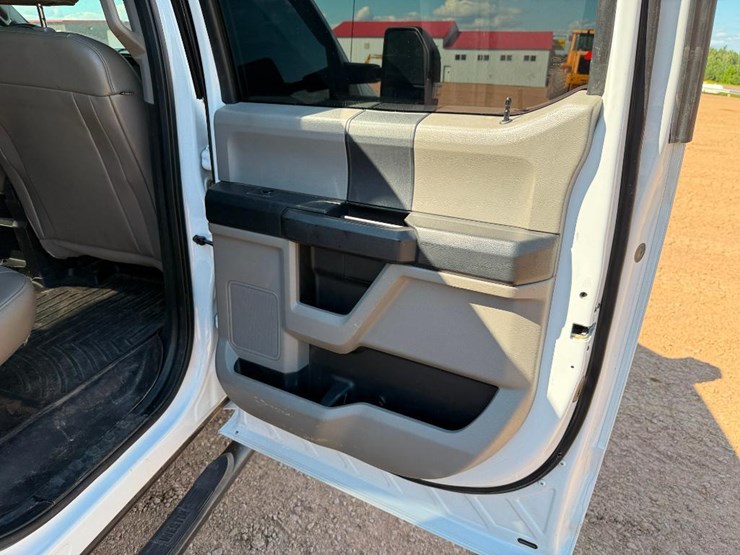 2017-ford-f250-xl-image-36