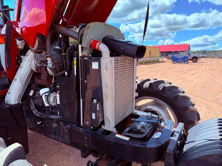 2016-case-ih-farmall-130a-image-35