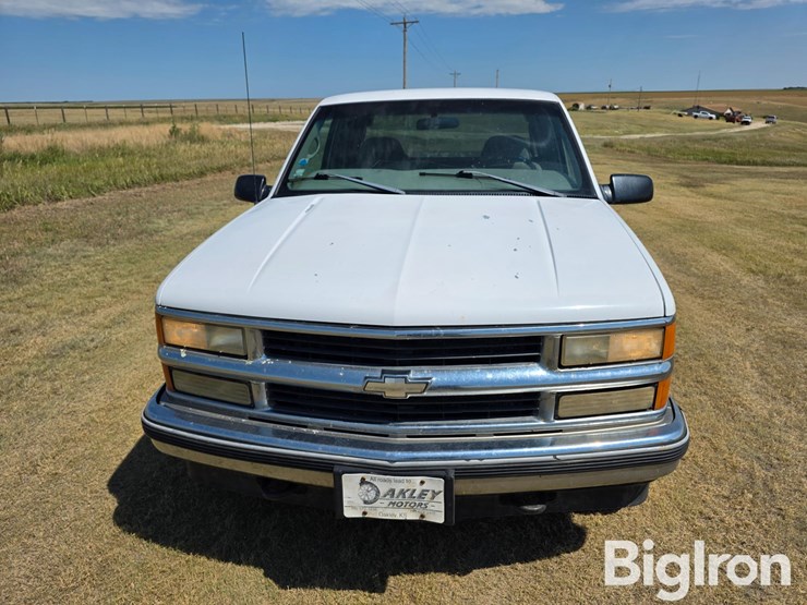 1998-chevrolet-silverado-1500-image-2