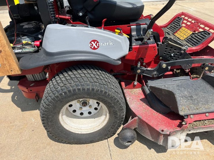 exmark-zero-turn-lawn-mower-(jn2625)-image-17