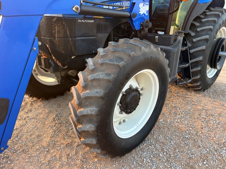 2013-new-holland-ts6.125-image-2