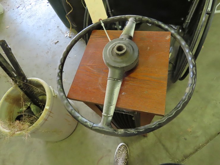 1940's-ford-steering-wheel-image-3