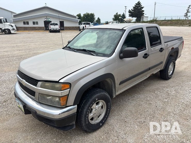 2004-chevrolet-colorado-ls-image-1