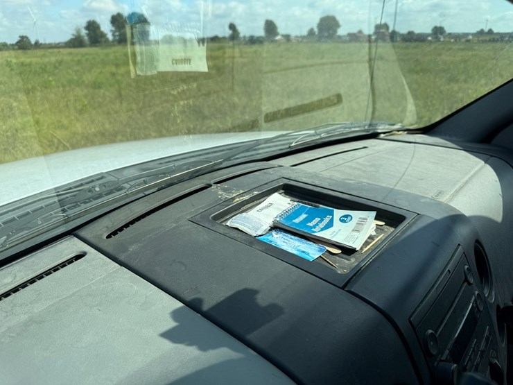 2004-ford-f150-image-53