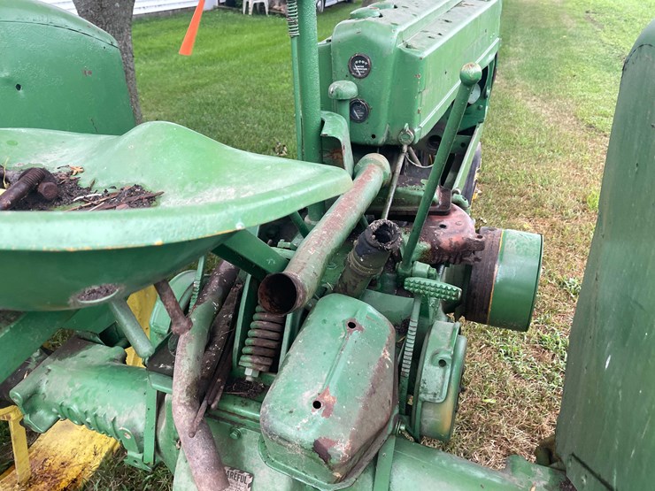 #6677-•-1939-john-deere-parts-tractor-image-15