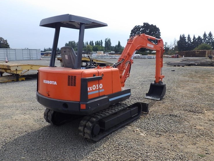 kubota-kh030-image-4