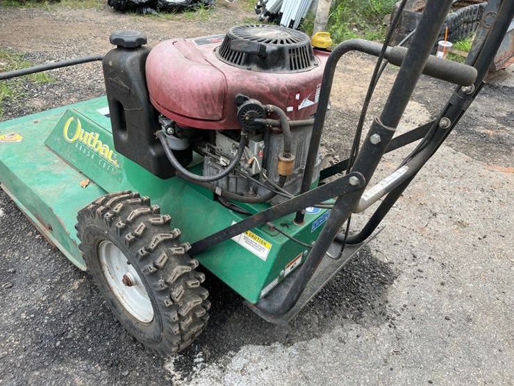 billy-goat-24"-gas-outback-brushcutter-image-5