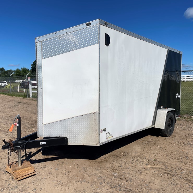 2017 TITAN TRAILER