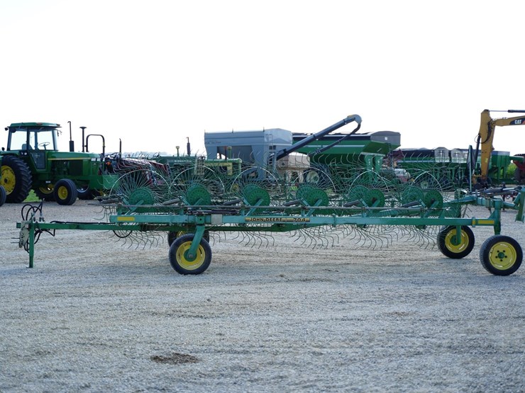 2001-john-deere-704-image-8