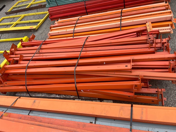 #8042-•-teardrop-pallet-racking-(o9)-image-1
