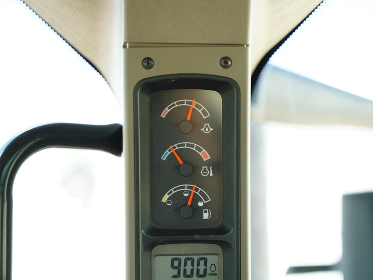 2008-case-ih-magnum-245-image-39